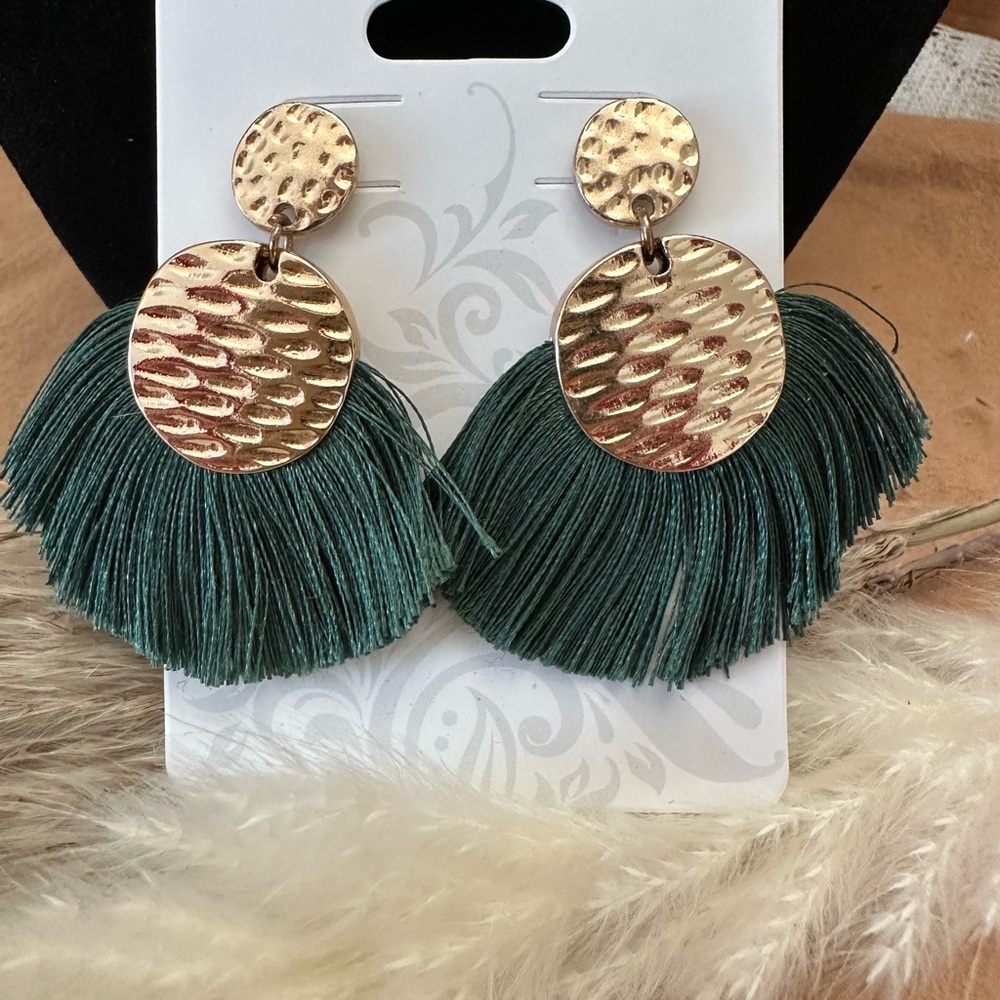 ❤️Bundle of 4 Earrings❤️
